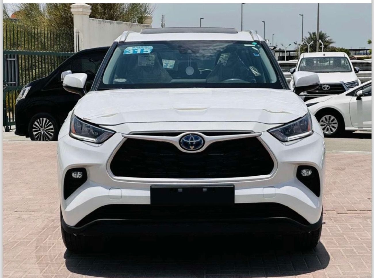 تويوتا هايلاندر TOYOTA HIGHLANDER GLE 2.5 L WHITE