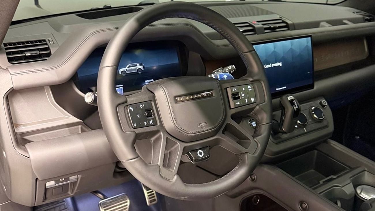 لاند روفر ديفندر 110 P635 OCTA V8