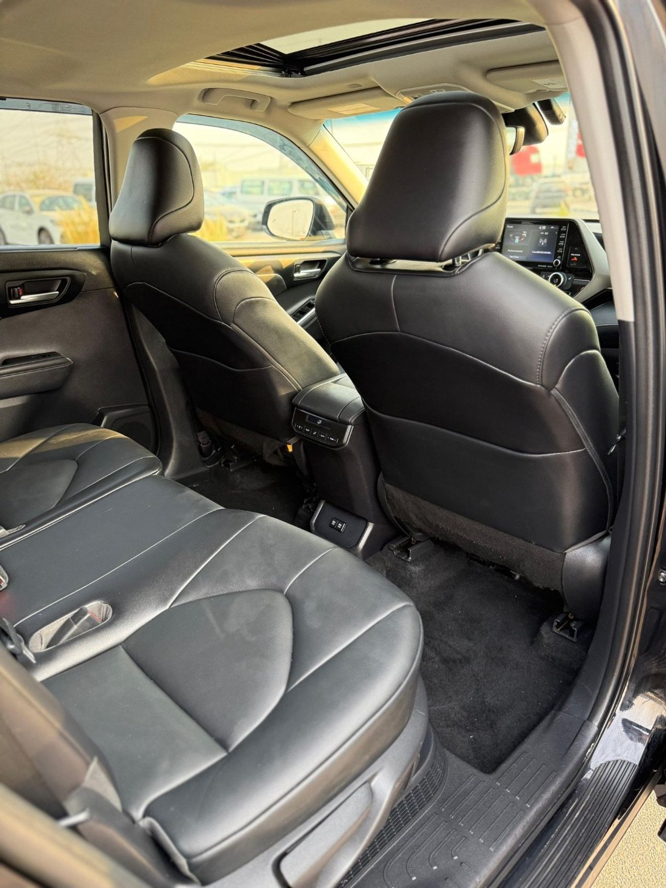 Toyota Highlander XLE Hybrid sunroof,leather,push start Full Option