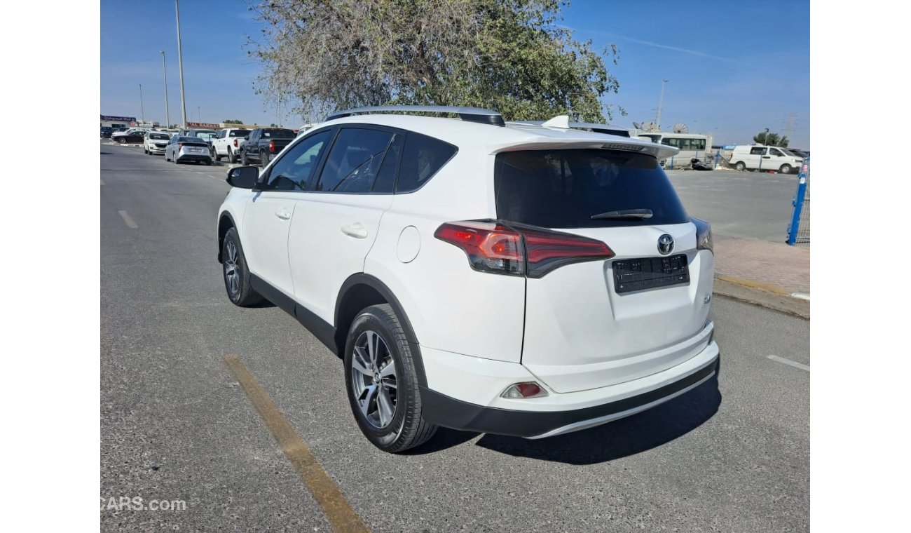 تويوتا راف ٤ TOYOTA RAV4 FULL OPTION