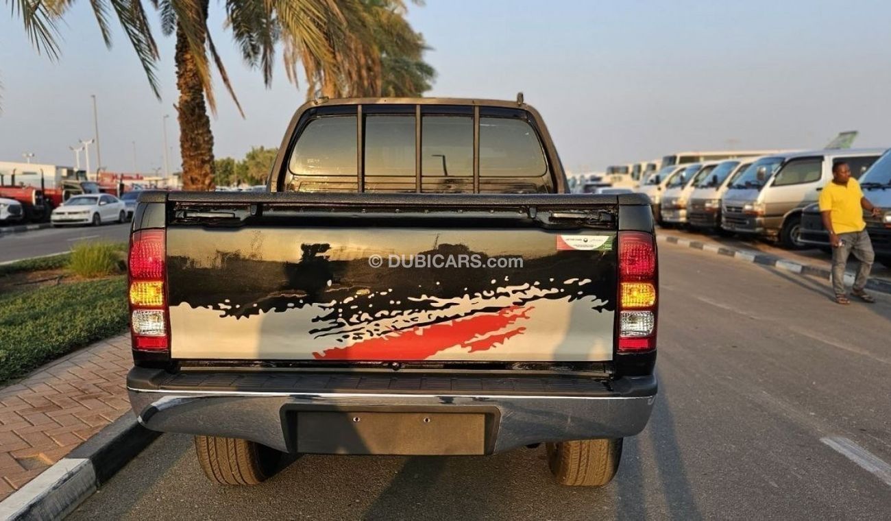 Toyota Hilux 2.5L DIESEL | MANUAL TRANSMISSION  LEFT-HAND-DRIVE | ALLOY WHEELS | LEATHER SEATS