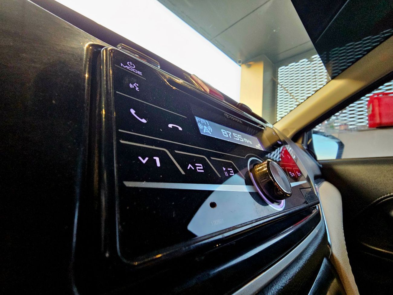 Toyota Rush EX / 1.5 V4/ LEATHER SEATS/ LOW MILEAGE/ EXPORT ONLY