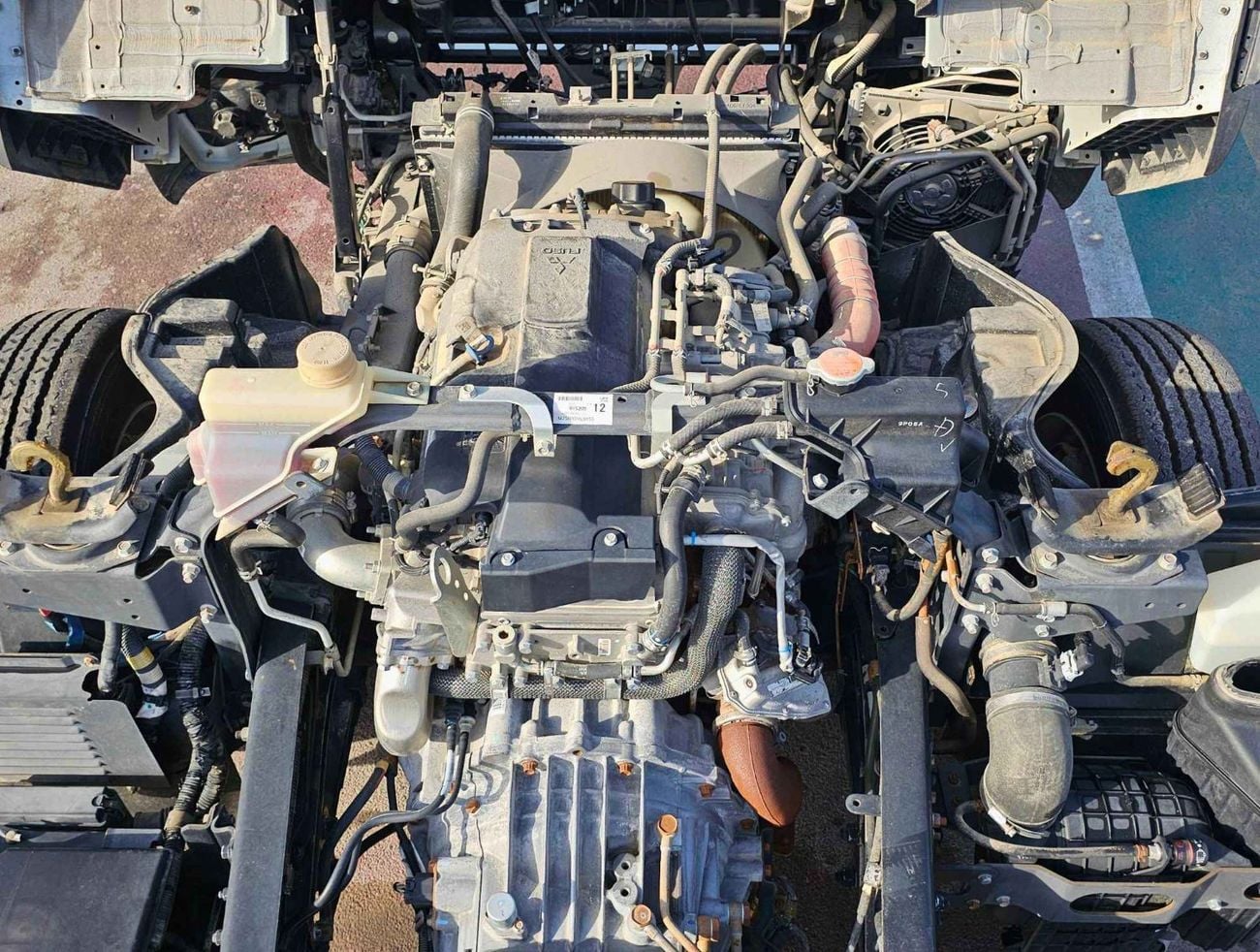 Mitsubishi Fuso Canter CHASSIS EURO 5 / 3.8L V6 DIESEL A/T / 3 STR / CODE # CHASSIS