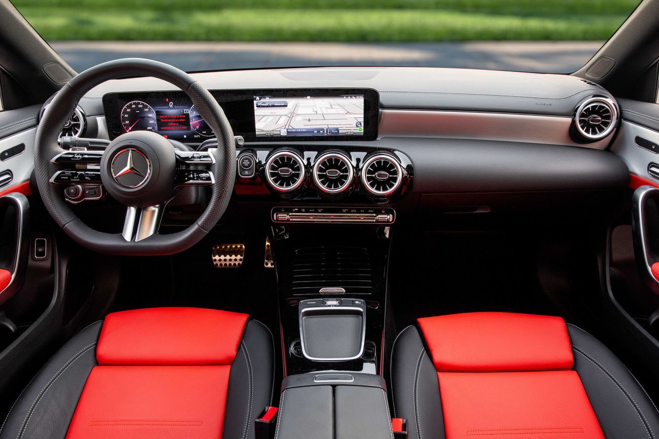 مرسيدس بنز CLA 250 3,525 P.M | 0% Downpayment | CLA 200 AMG | AGENCY WARRANTY!