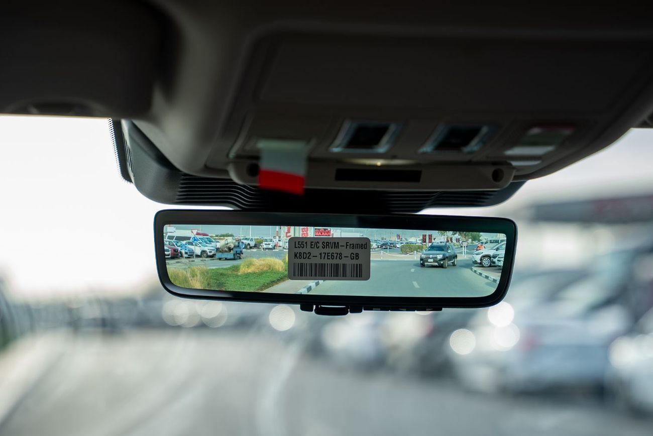 لاند روفر رانج روفر إيفوك Land Rover Evoque R Dynamic SE 2026 Automatic 0 Km 4 Cylinder All Wheel Drive (AWD) SUV Light Gray