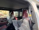 نيسان باترول LE بلاتينيوم سيتي (الخارج: أبيض لؤلؤي، الداخل: عنابي)