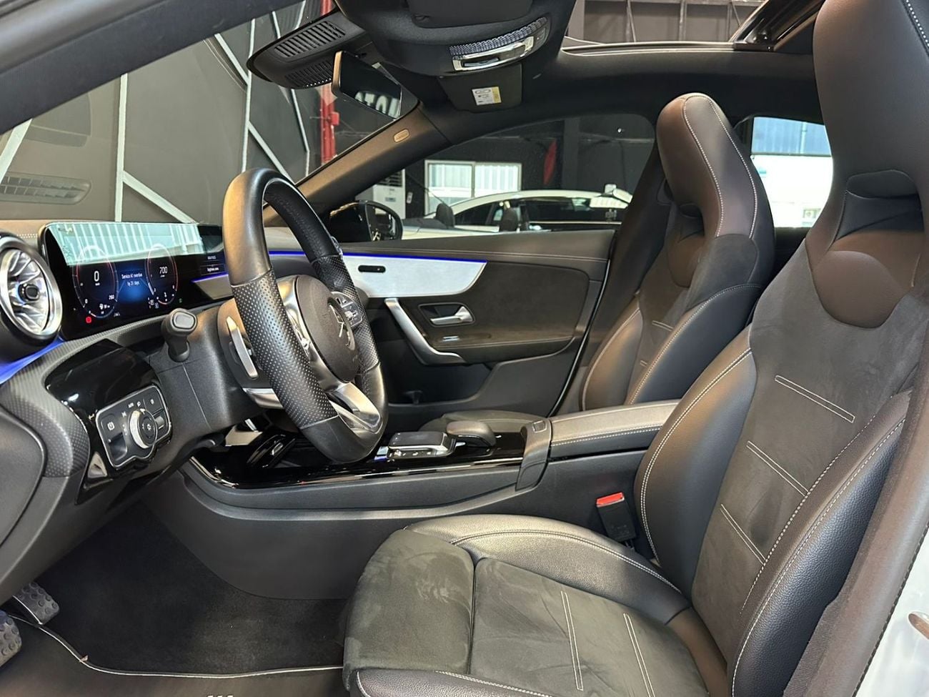 مرسيدس بنز CLA 250 4MATIC