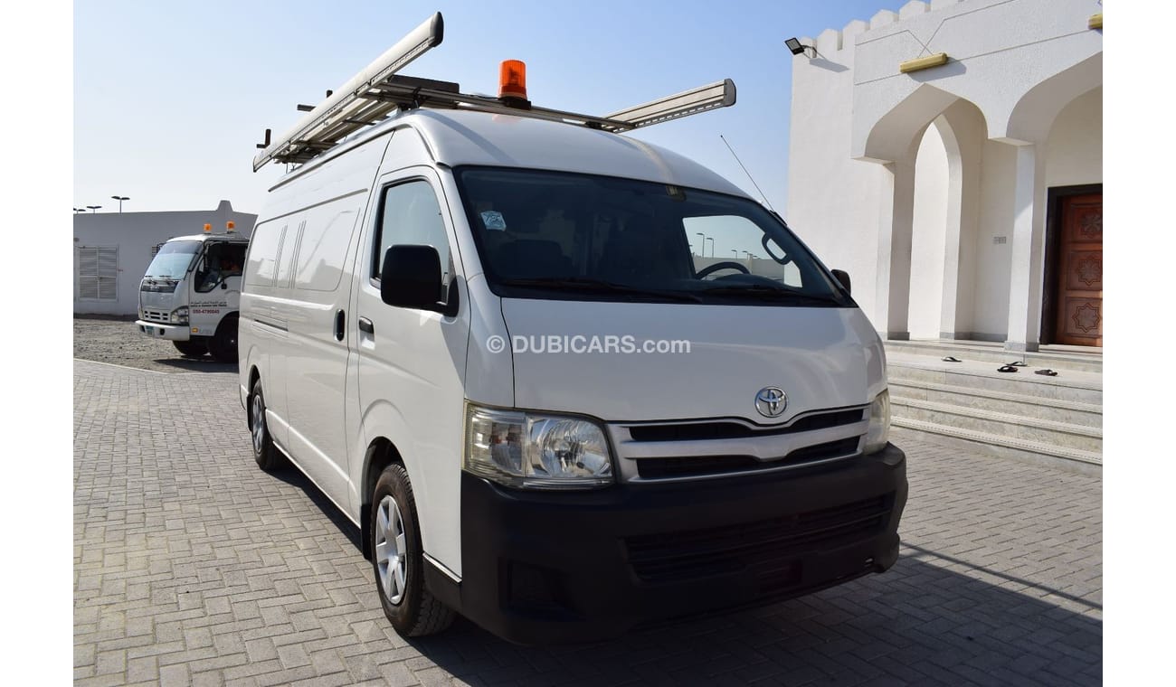 Toyota Hiace GL - High Roof LWB Toyota Hiace Highroof Sortimo Top System Service Van, Model:2013. Excellent condi