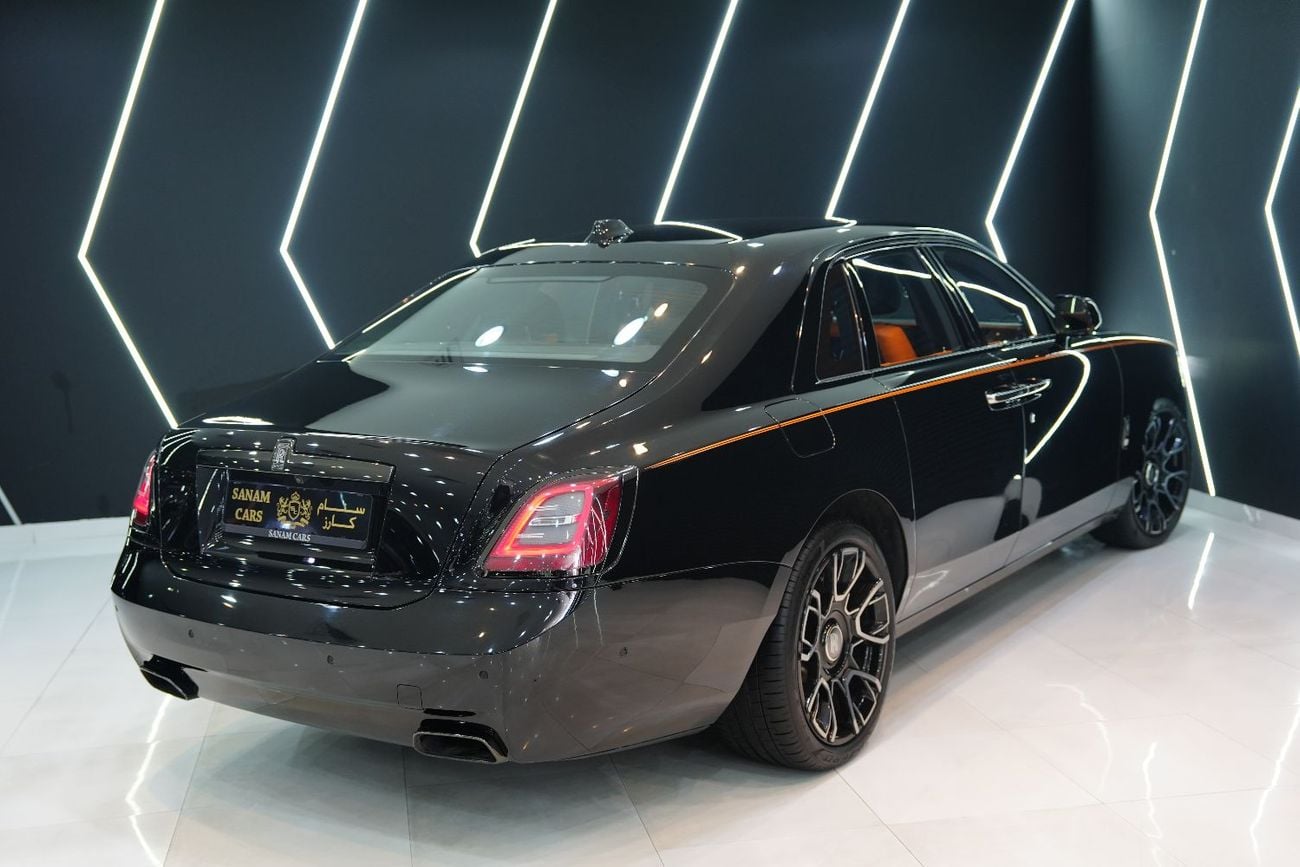 رولز رويس جوست Black Badge, Rear Entertainment, Bespoke Audio, Starlight, Dealer Warr + Serv!!
