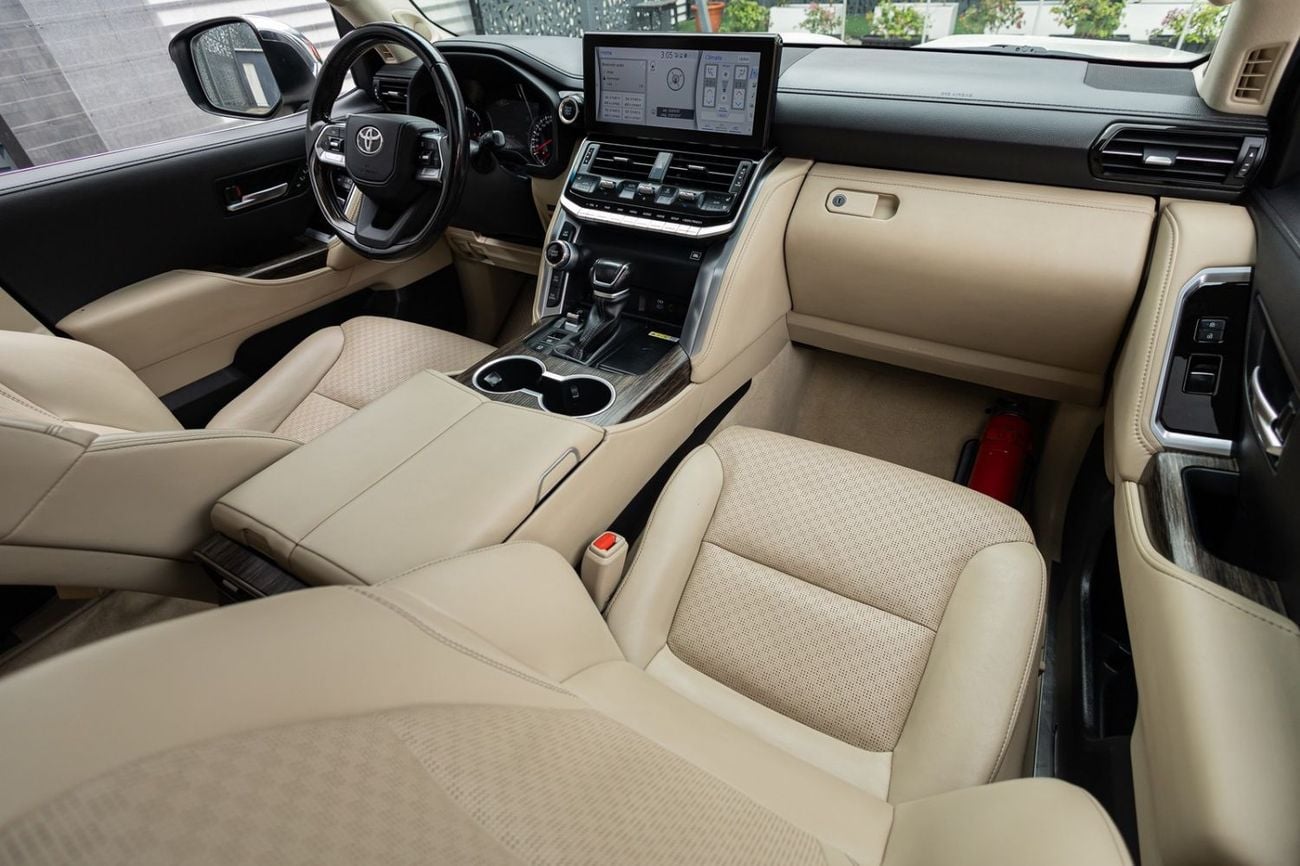 Toyota Land Cruiser VXR 2023 Toyota Land Cruiser VXR GCC | Warranty
