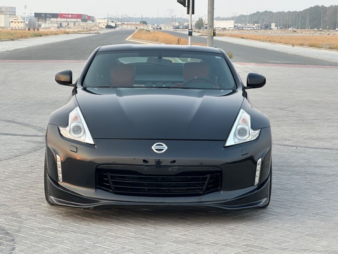 نيسان 370Z سبورت موديل 2016 خليجي فل مواصفات حاله ممتازه من الداخل والخارج مالك واحد من الوكاله