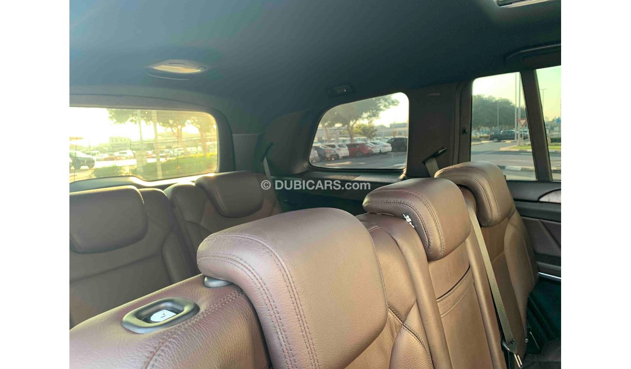 Mercedes-Benz GL 500 V8 GCC.