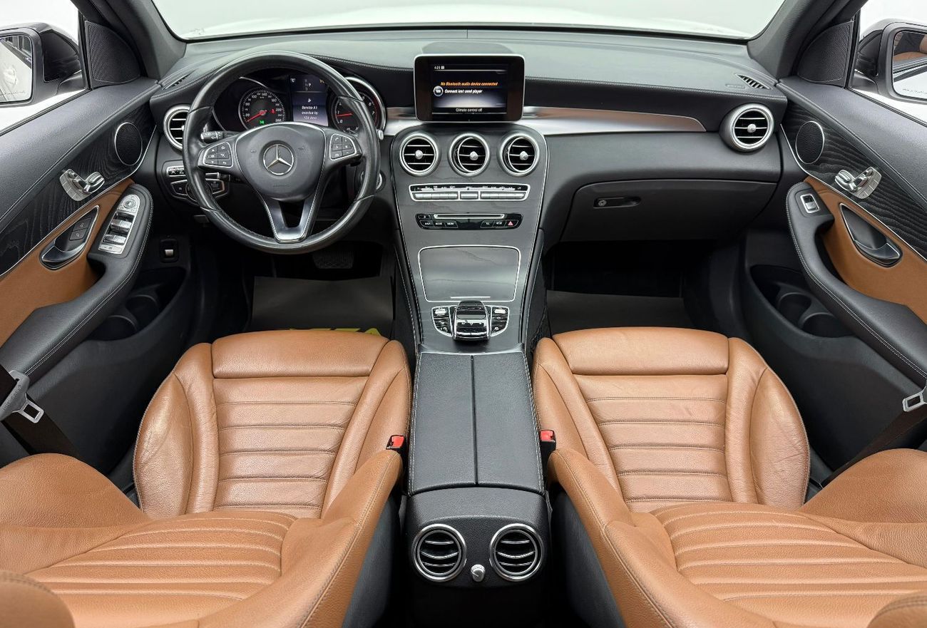 Mercedes-Benz GLC 250 4MATIC 2.0L 2016 Mercedes Benz GLC250 AMG 4MATIC, Service History, Excellent Condition, GCC