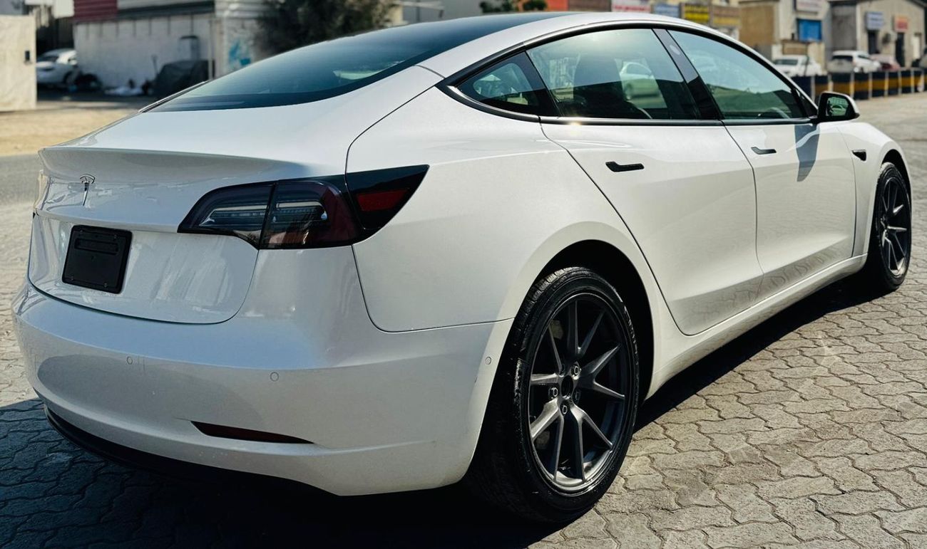 Tesla Model 3 Rear-Wheel Drive
