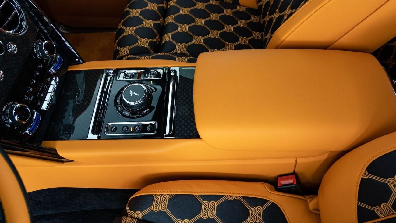 رولز رويس كولينان Rolls Royce Cullinan Black Badge - Duality Seats - VIP Seat - Starlight - 2025