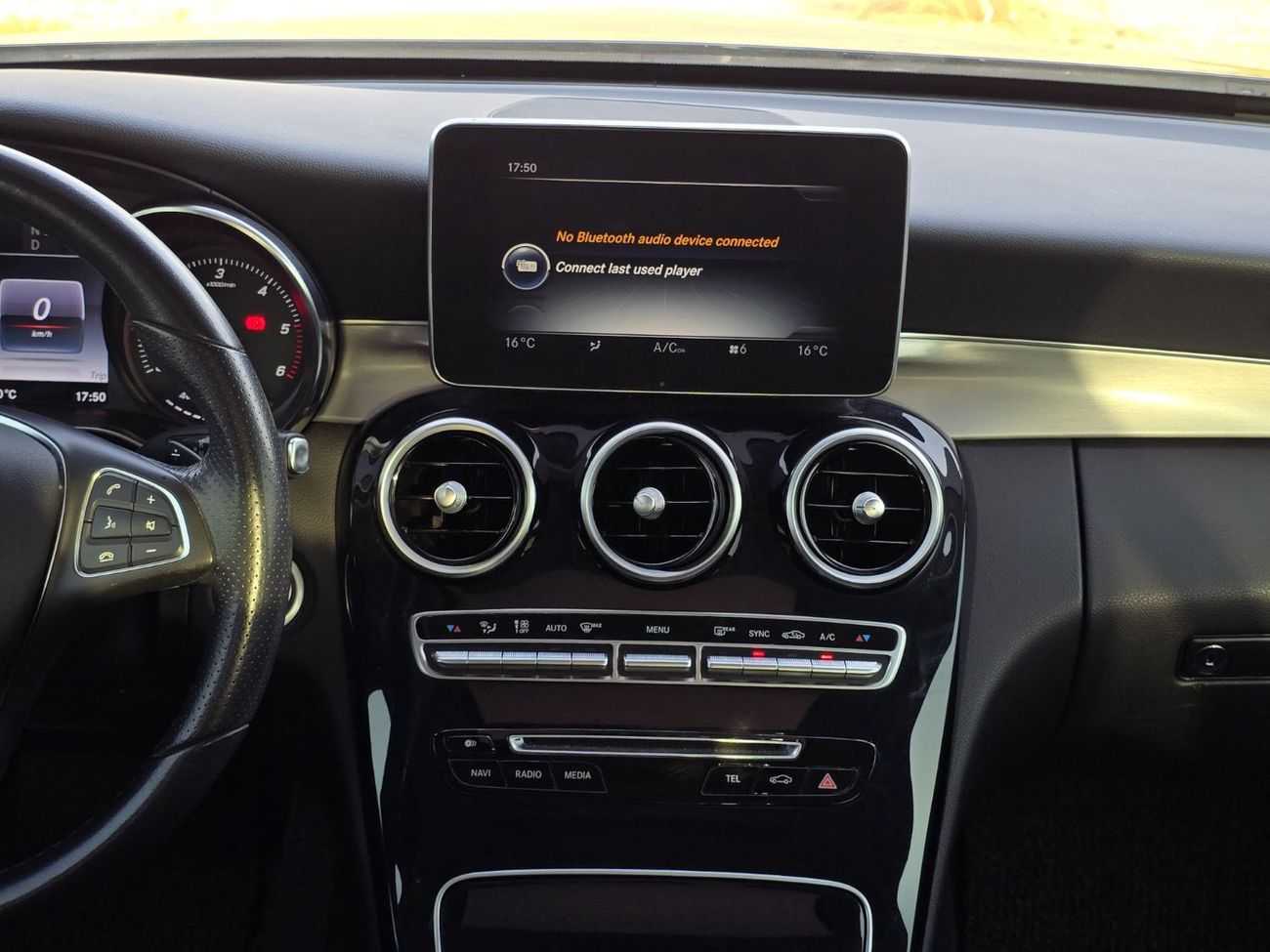 مرسيدس بنز C 220 MERCEDES C220d 2017 4-MATIC // PERFECT CONDITION // FULL OPITION