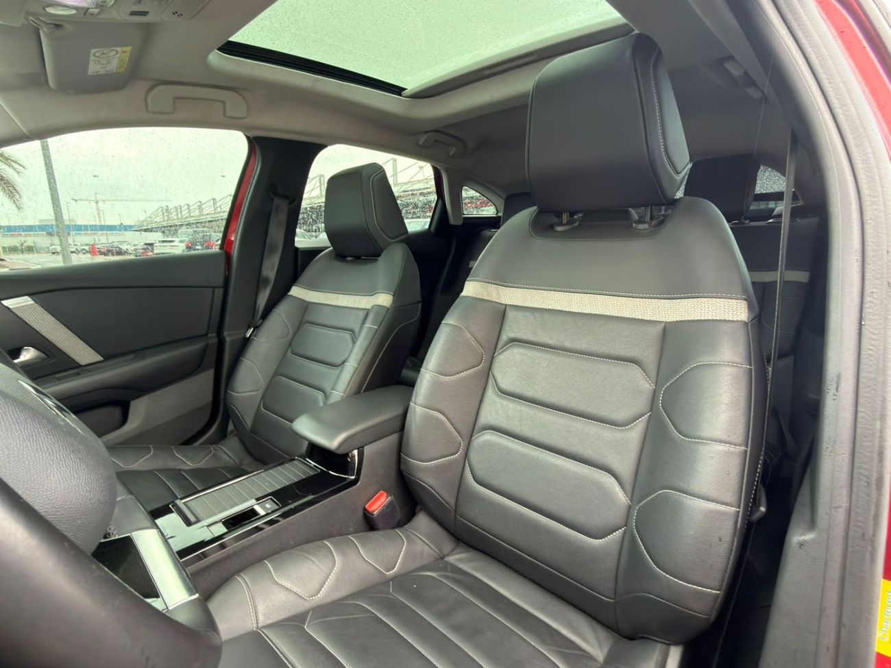 سيتروين C4 2023 Citroen C4 TOP - GCC Specs - Like New