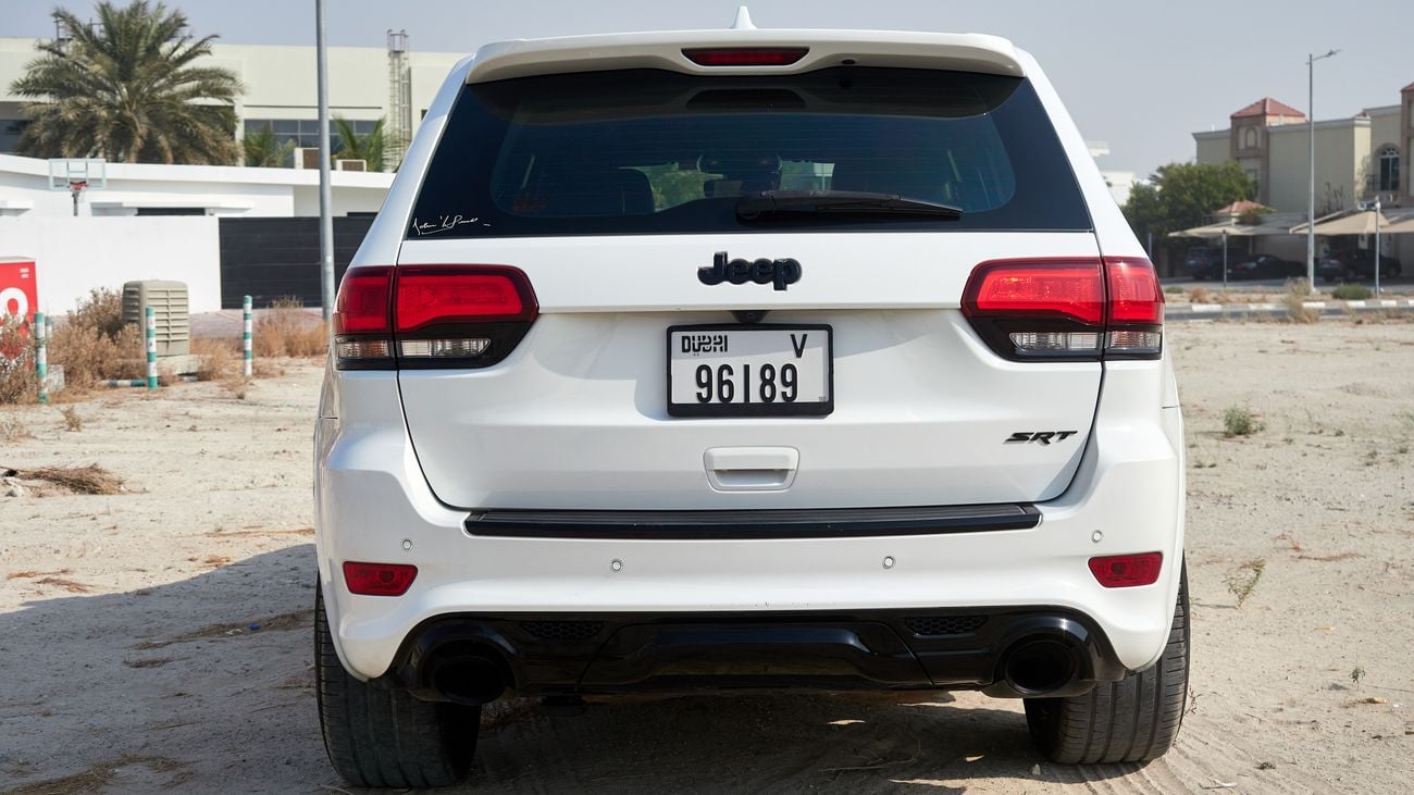 جيب جراند شيروكي SRT8
