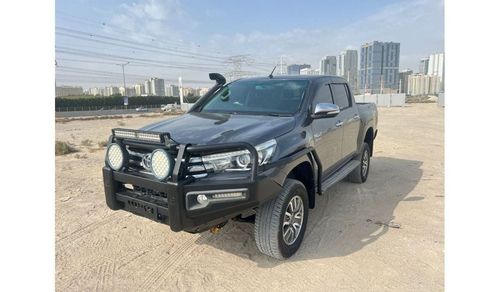 Toyota Hilux diesel 2.8 liter manual gear right hand push button start back camera