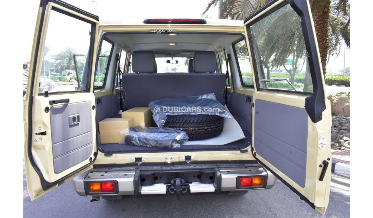 Toyota Land Cruiser 2019 76 HARDTOP SEMI LONG WHEEL BASE LX LIMITED  V6 4.0L PETROL  MANUAL T