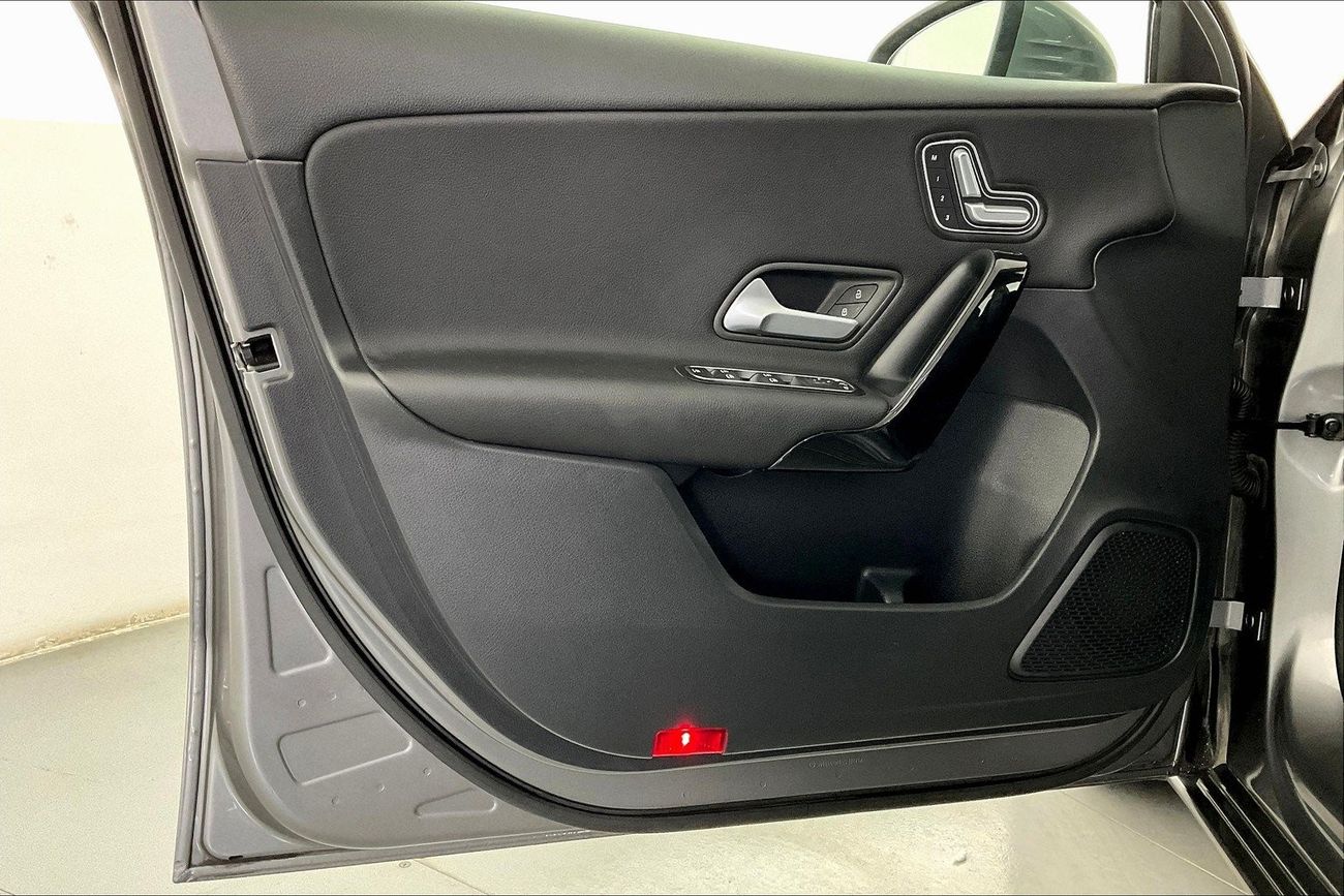 Mercedes Benz A200 Premium