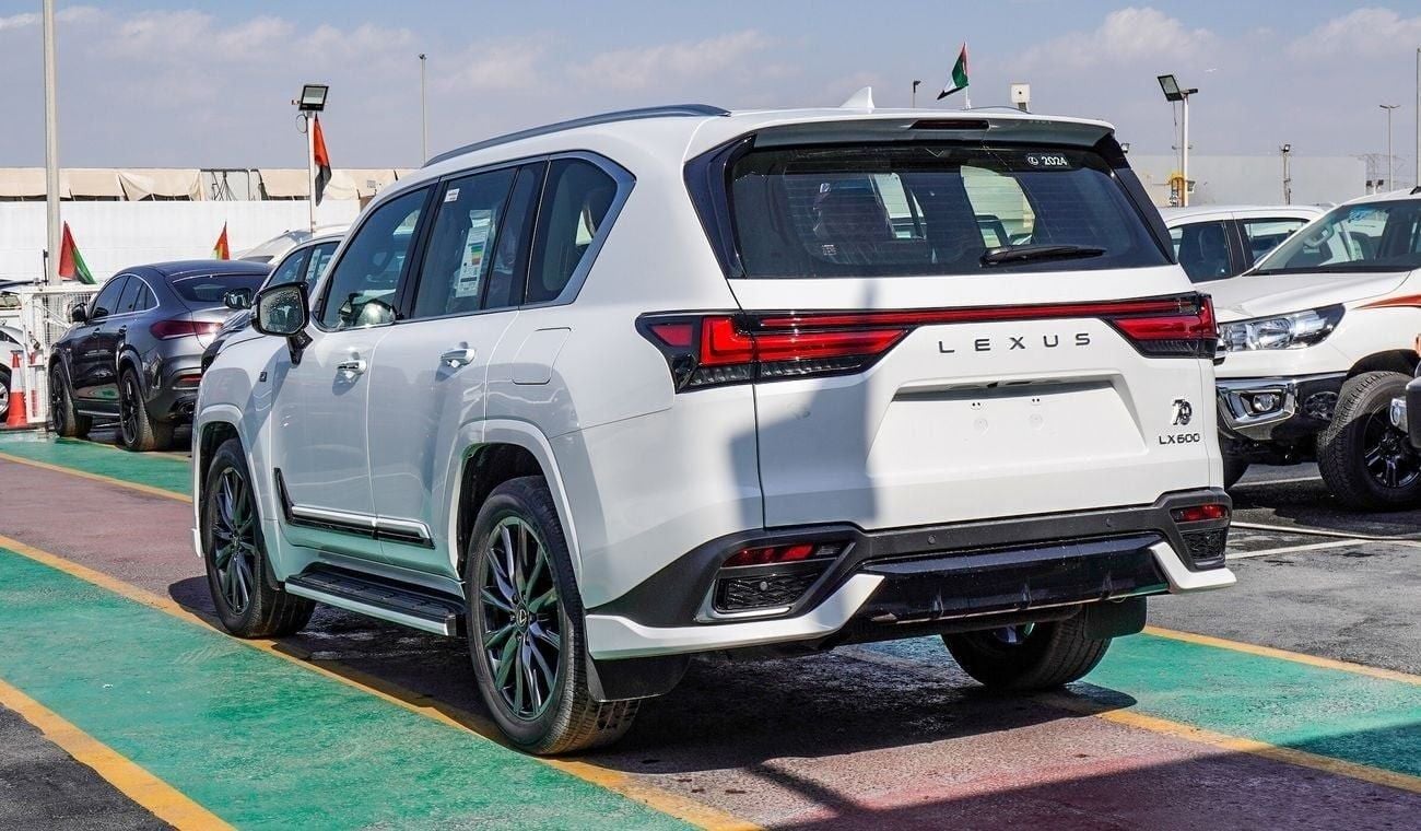 Lexus LX 600 FSport 3.5L V6. 5 Seater l