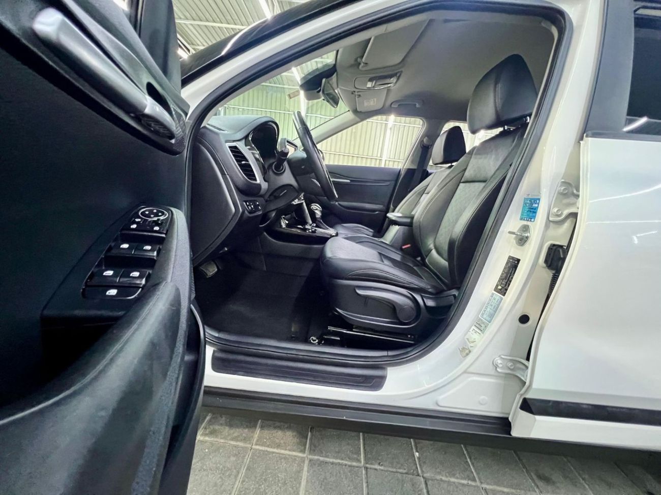 Kia Seltos LX 1.6L warranty one year bank financie available