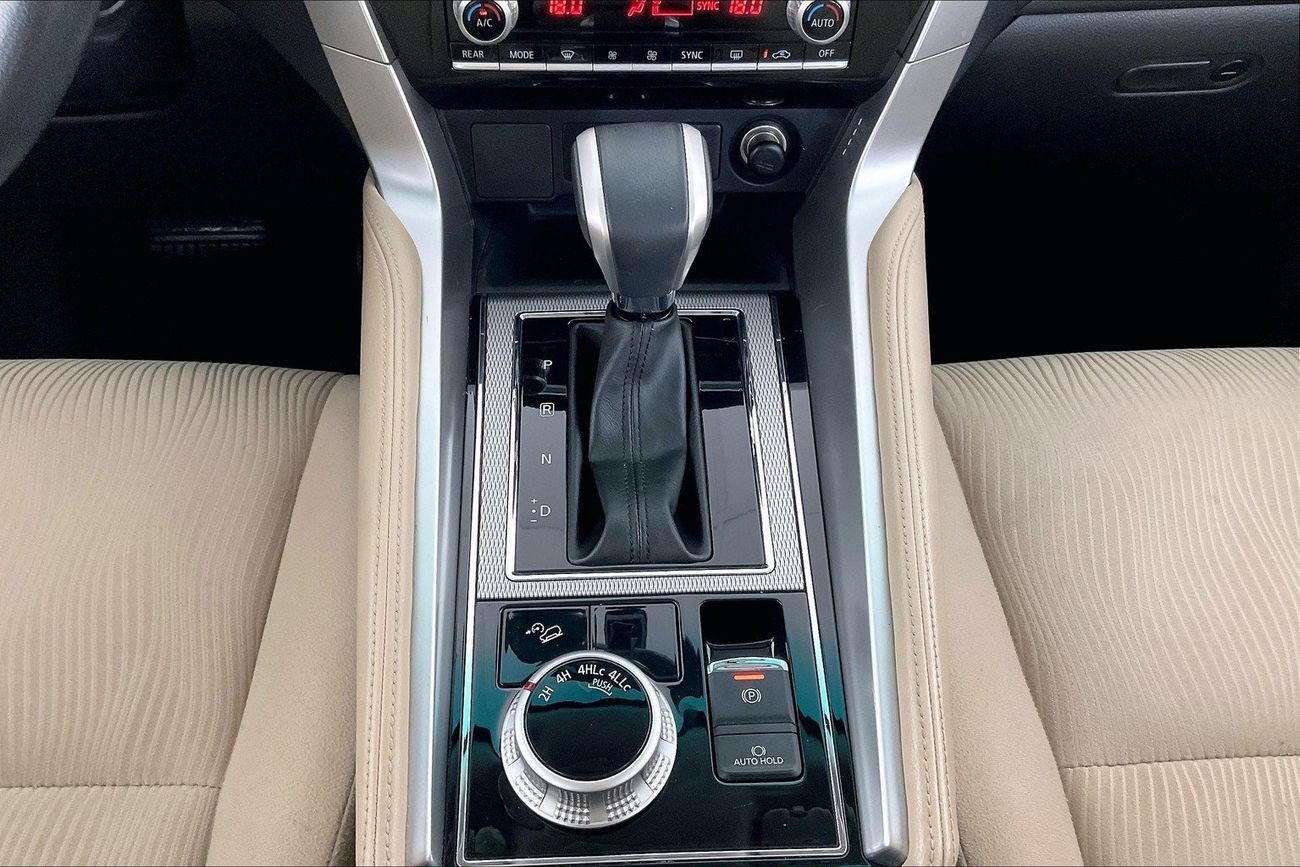 Mitsubishi Montero GLS Mid| 1 year free warranty | Flood Free