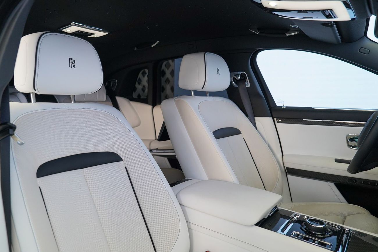 رولز رويس جوست Black Badge 6.6L