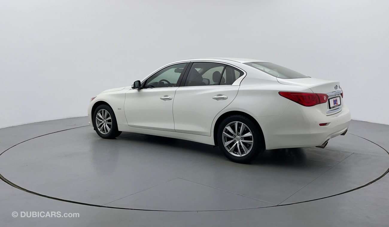 Infiniti Q50 Premium 2000