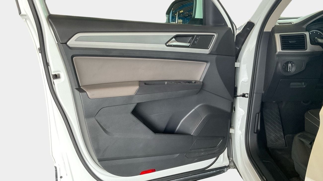 Volkswagen Teramont TRENDLINE | Guaranteed Warranty | 0 Down Payment