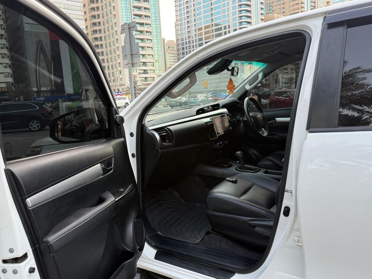 Toyota Hilux SR5 full option 4x4 top of the range export from Australia right hand drive