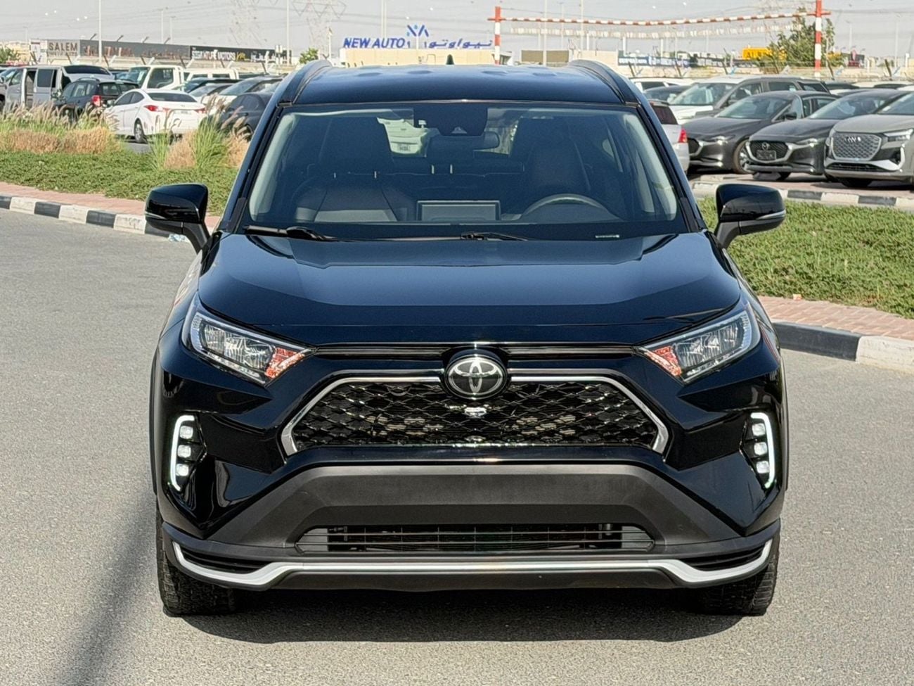 Toyota RAV4 2020 Toyota RAV4 XLE 4x4 Full option 2.5L