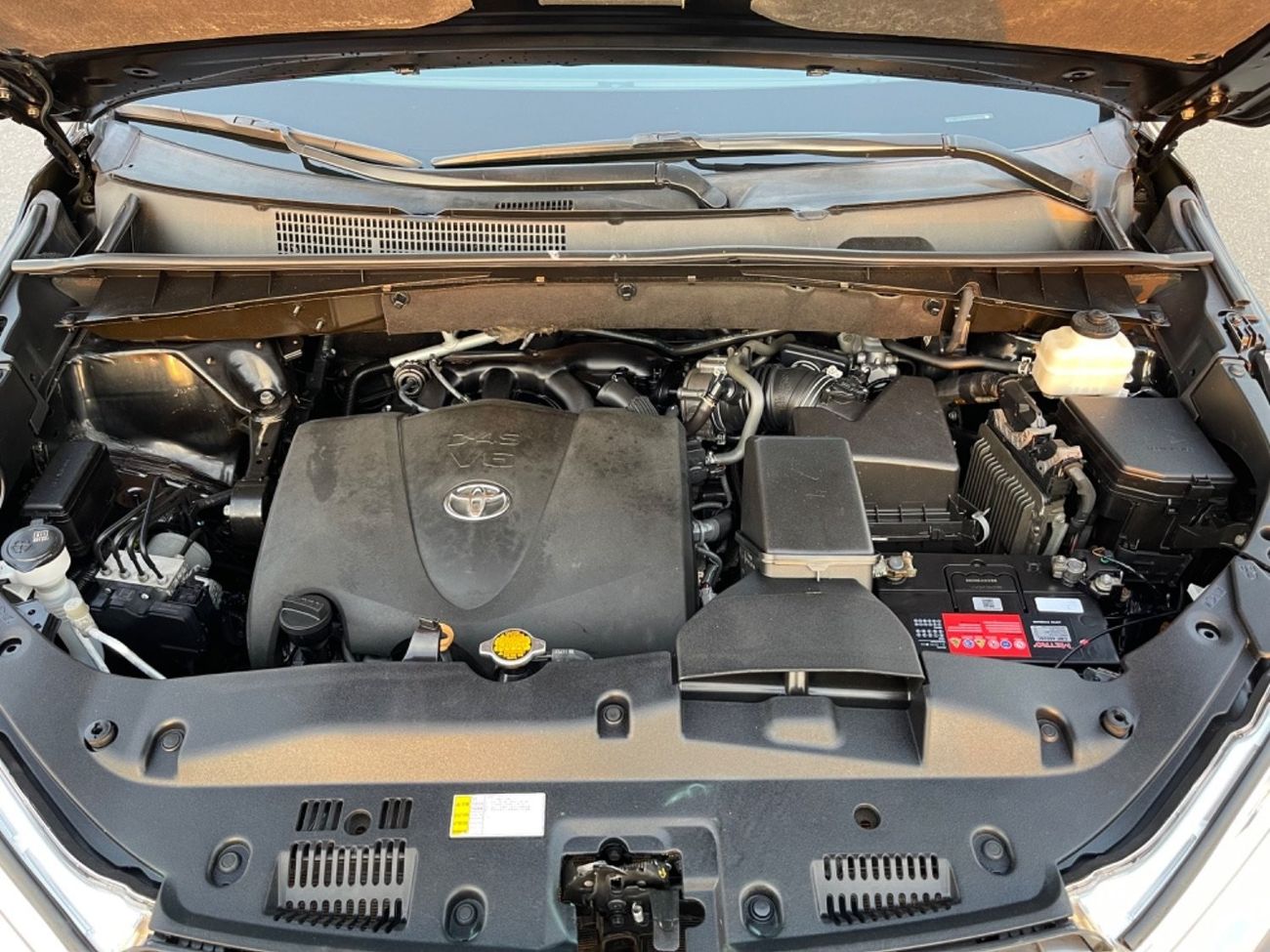 Toyota Highlander 2017 TOYOTA HIGHLANDER XLE 4x4 FULL OPTIONS IMPORTED FROM USA