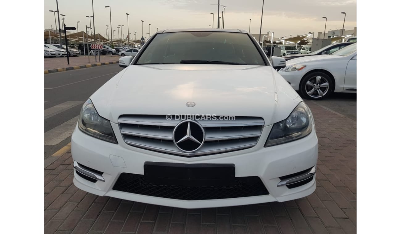 مرسيدس بنز C 200 مرسيدس C200 موديل 2013 خليجي السياره حاله وكاله من الداخل والخارج  فل اوبشن بانوراما فتحه وجلد وكامي