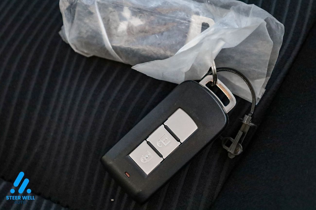 Mitsubishi Pajero Sports 2.5L Turbo Diesel | 134 HP | AT | 4WD | Dual Airbags | ABS & EBD | Ad-Safety | 2023