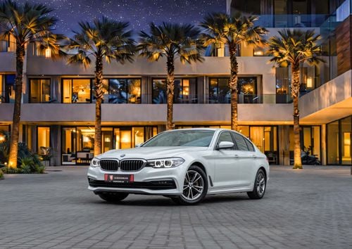 بي أم دبليو 520i 520i | 1,763 P.M | 0% Downpayment | Full BMW History | Under Warranty