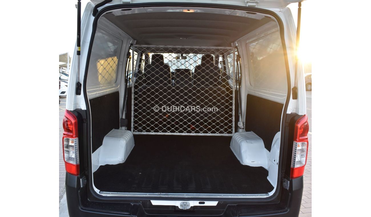 Used NISSAN URVAN (NV350) 2016 (AUTOMATIC TRANSMISSION)(6 SEATER)(HALF