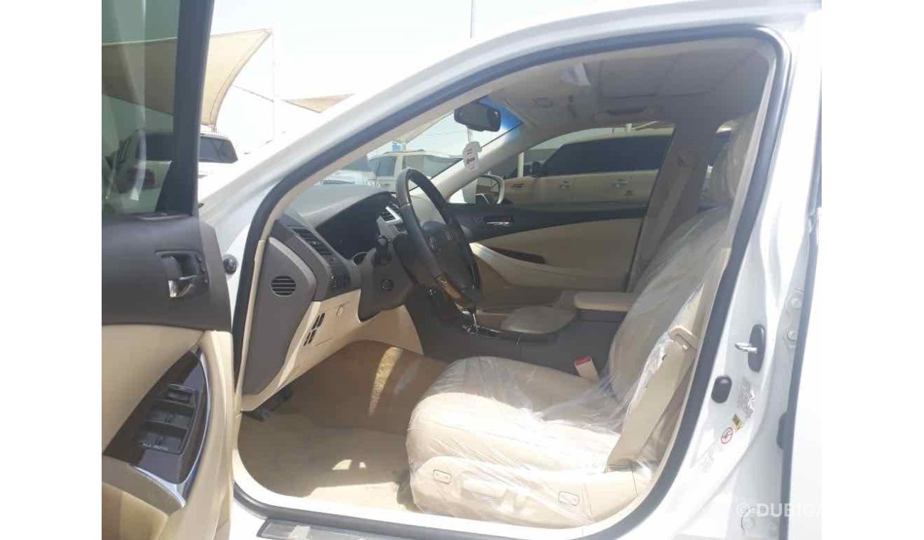 Lexus ES350 سياره نظيفه جدا بحاله ممتاذه ضمان شاسيه جير ماكينه