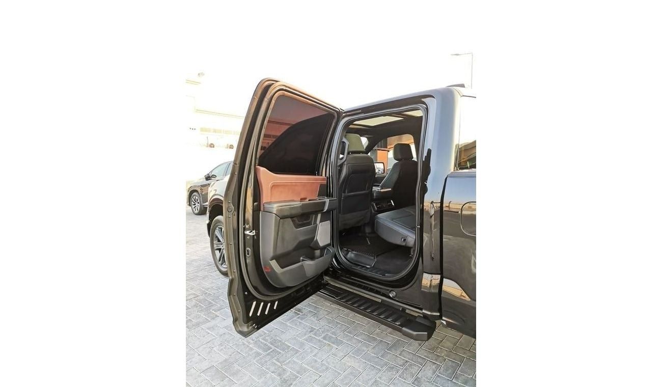 Ford F 150 Ford F- 150 Lariat Sport - 2023 - Black