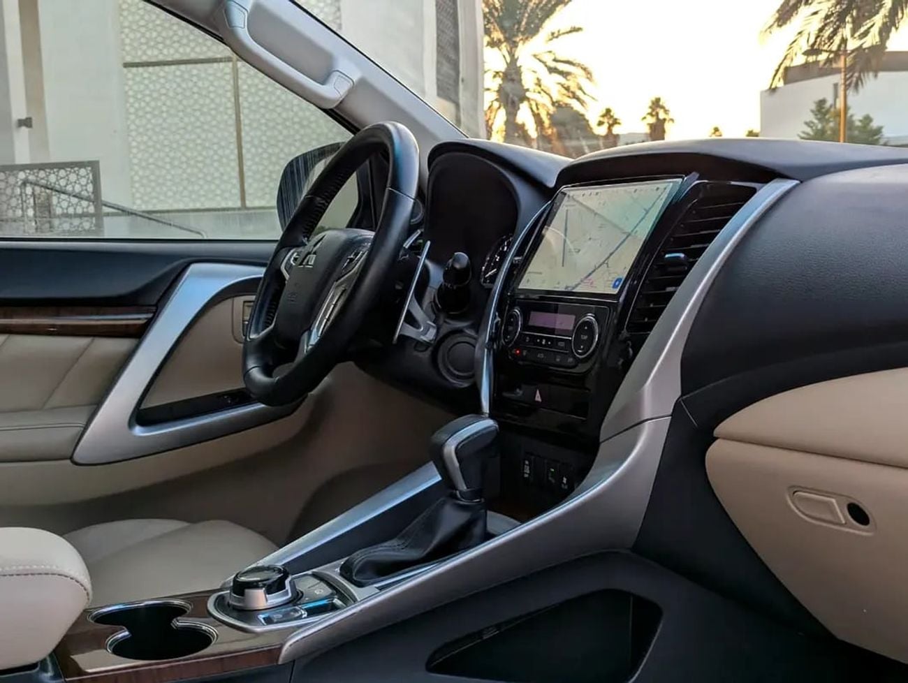 ميتسوبيشي مونتيرو سبورت FULL OPTION GLS TOP GCC IN EXCELLENT CONDITION