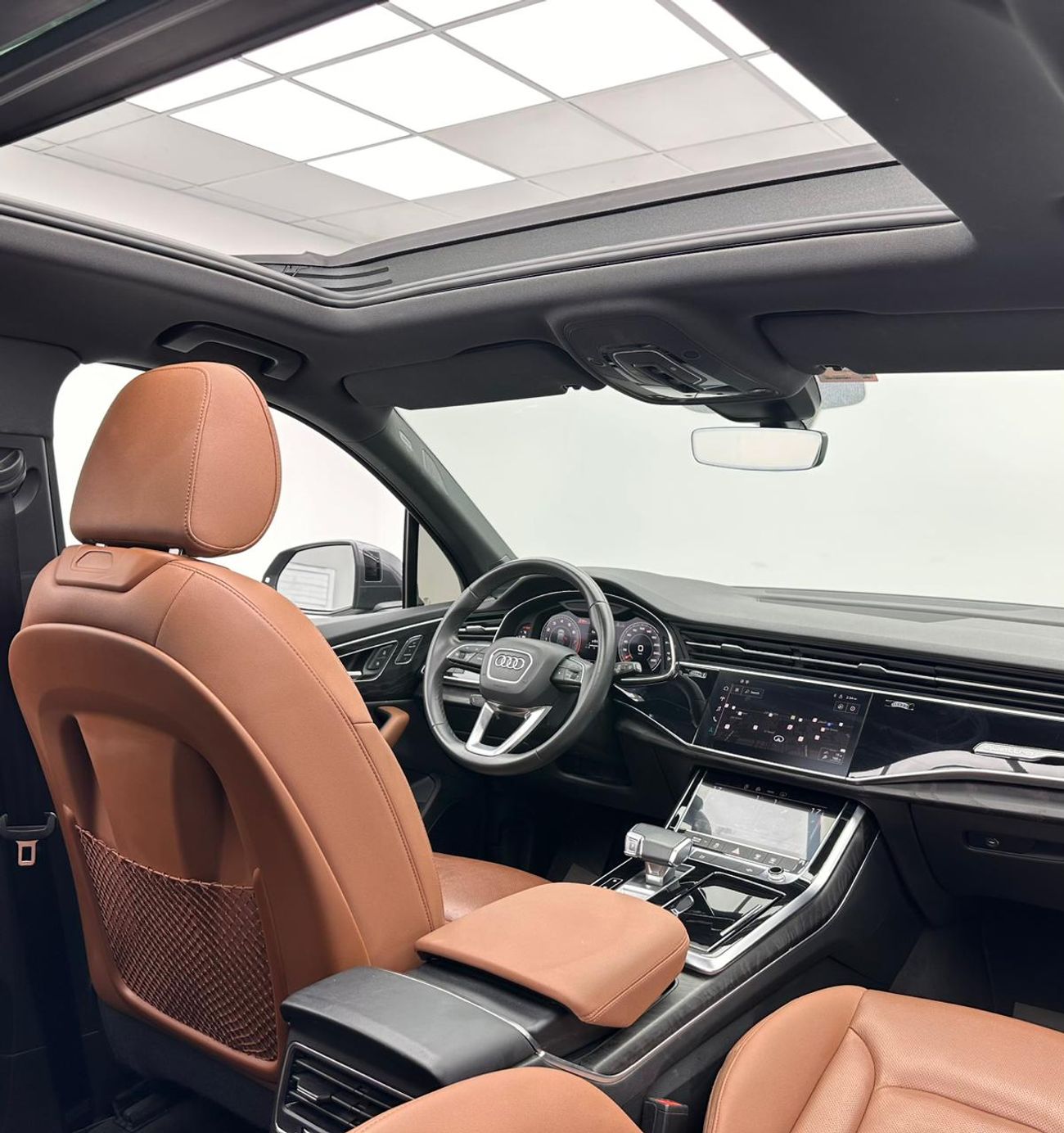 أودي Q7 2022 Audi Q7 55 TFSI Quattro S-Line, 1 Year Warranty Unlimited KM, Service History, GCC