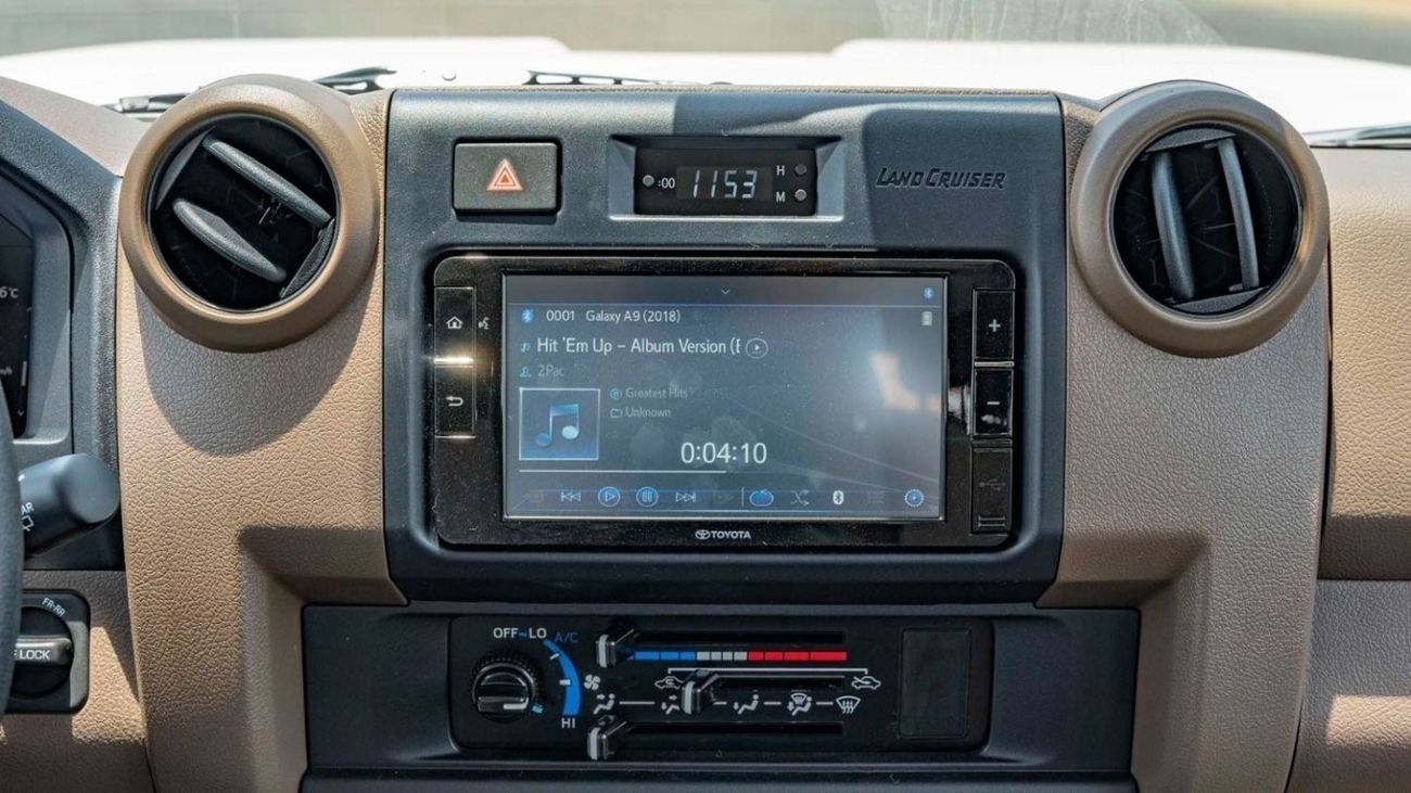 تويوتا لاند كروزر 70 2024 Toyota LC76 4.0L petrol MT Full option