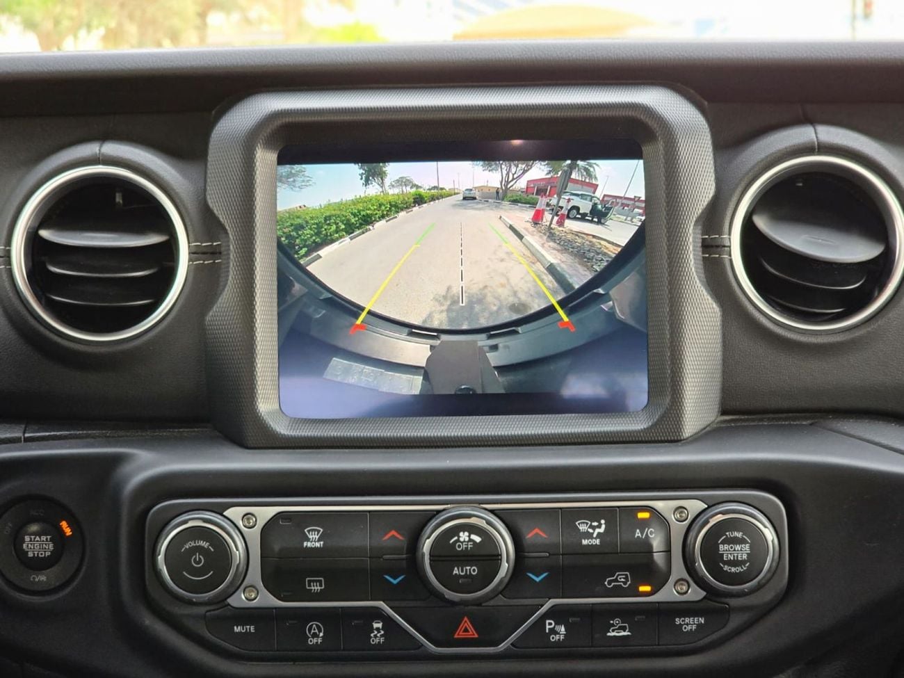 جيب رانجلر Sahara 3.6L A/T (5 Seater)