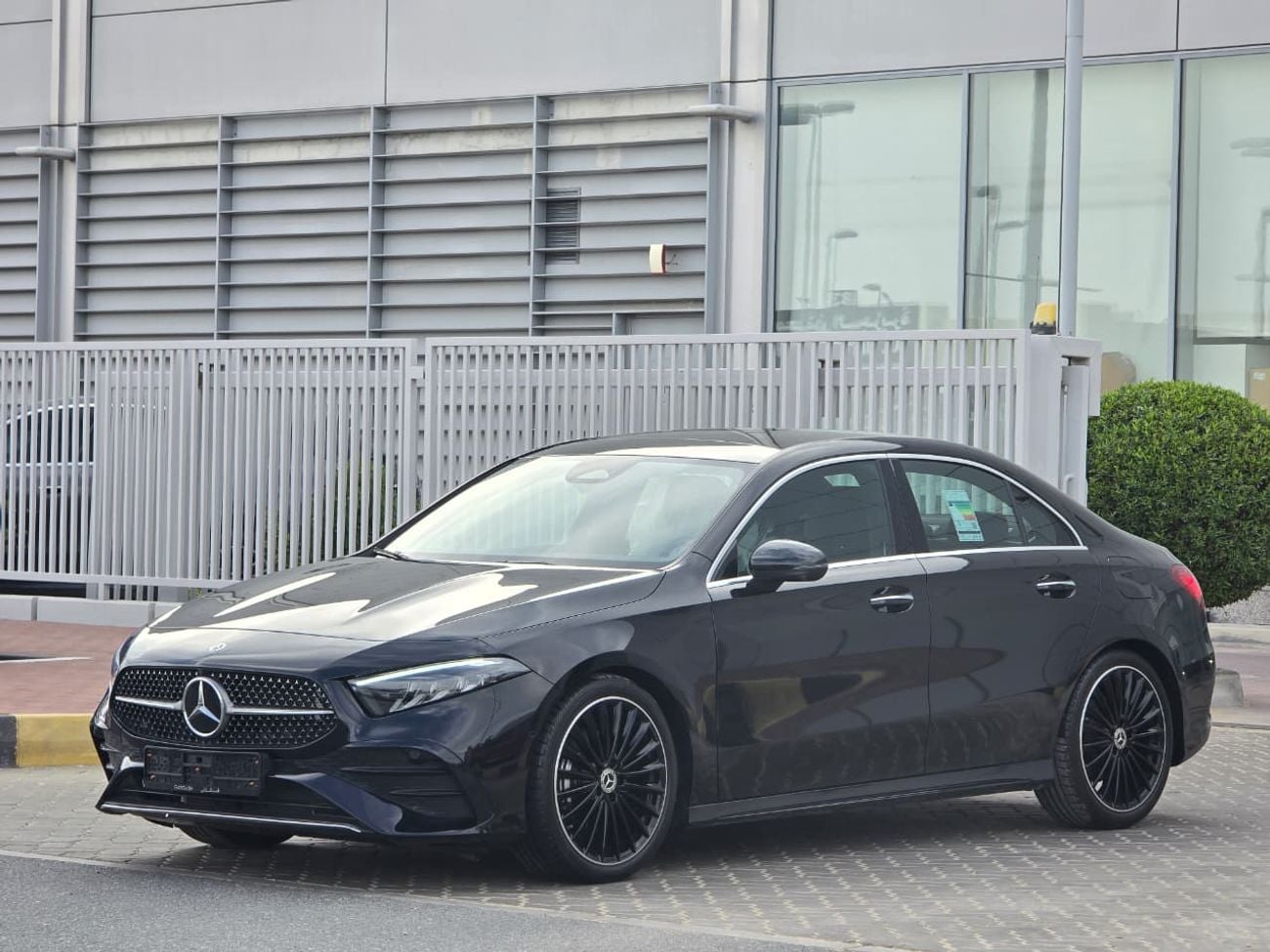 Mercedes-Benz A 200 Premium + 2.0L MERCEDES A-200 GCC 2025 // ORGINAL PAINT // FULL OPITION // PERFECT CONDITION