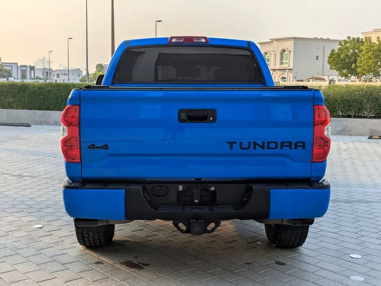 Toyota Tundra TRD PRO Crewmax AMERICAN SPECIFICATION INTERIOR AND EXTERIOR EXCELLENT CONDITION