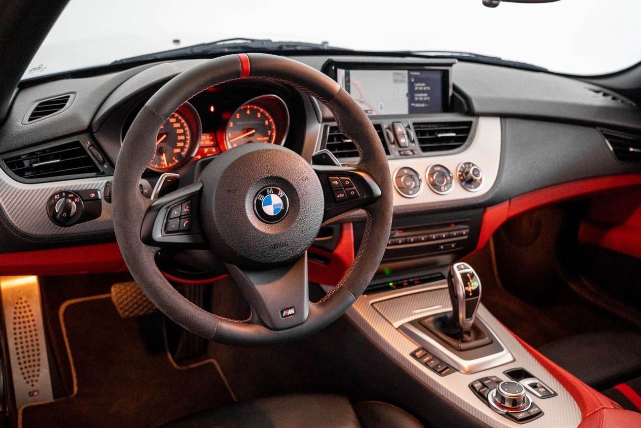 BMW Z4 M 2015 BMW Z4 SDrive35is M-Sport / Full-Service History