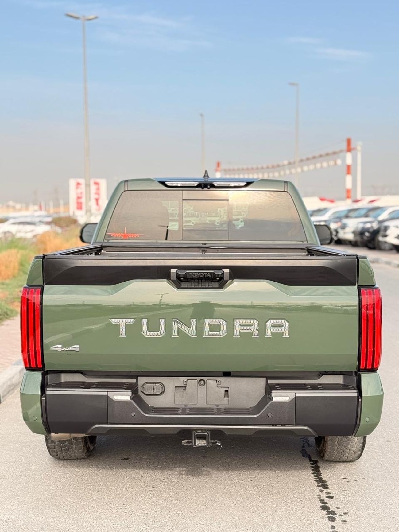 Toyota Tundra SR (NON GCC) SR5 Premium 360 camera full option 2022