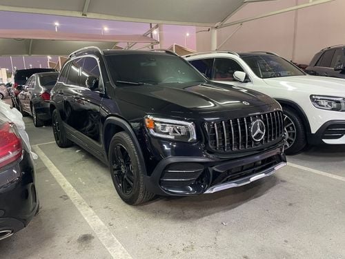 Mercedes-Benz GLB 250 4MATIC 2.0L (221 HP)