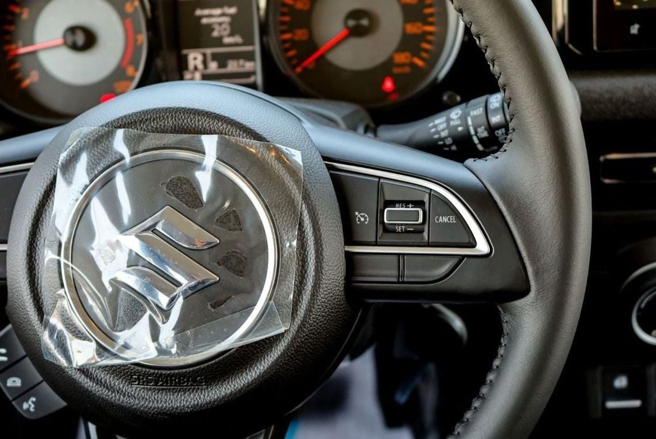 سوزوكي جيمني GLX 2025 |9 inch Display | Hill Decent Control | Headlamp Washers | Rear Camera | Parking Senso